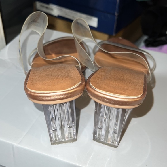 Heels - Picture 3 of 5